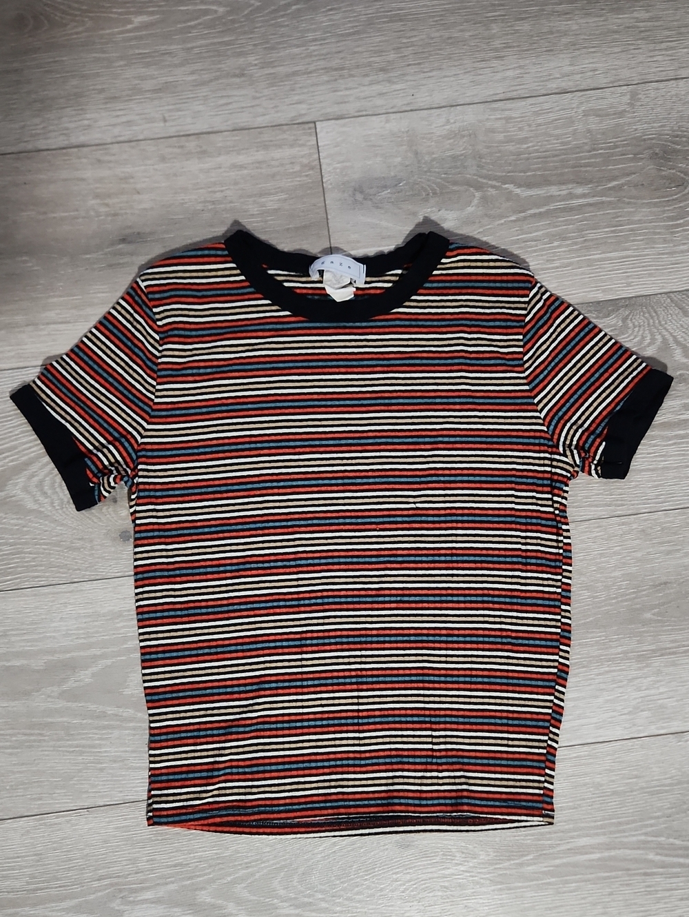 ​Gaze Retro 90s Grunge Multicolor Horizontal Striped Ribbed Tee Size S